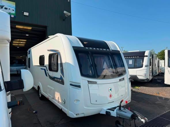 2016 COACHMAN PASTICHE 560/4 - 4 BERTH CARAVAN