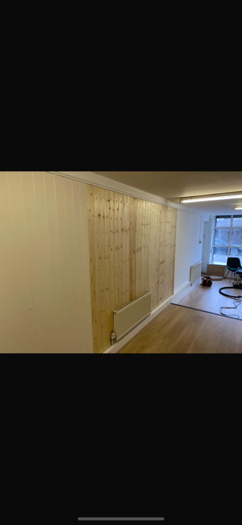 TO LET shop Hyde Manchester SK14 1HG