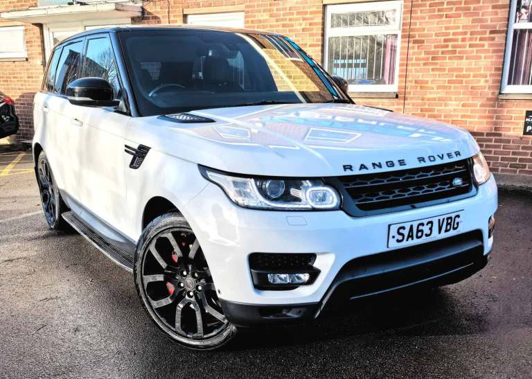 2013 Land Rover Range Rover Sport 3.0 Range Rover Sport HSE Dynamic SDV6 Auto 4WD 5dr - Full Serv...