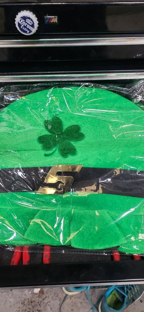 Snap on irish hat 