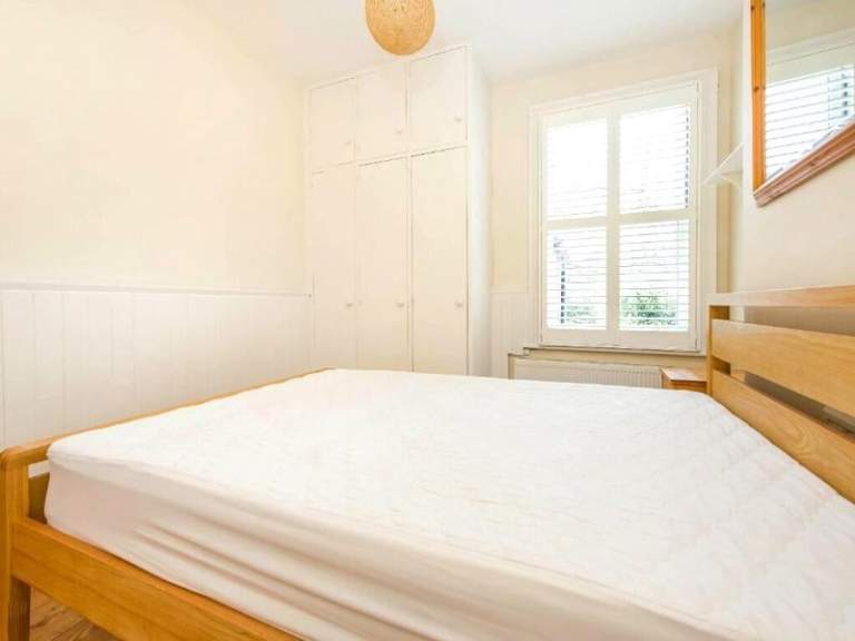     🏚️ ROOM IN STRATFORD💫 PERFECT LOCATION !   🔑