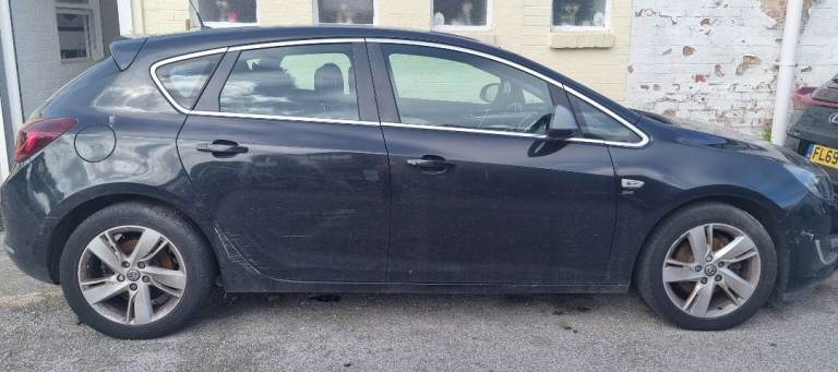 Vauxhall, ASTRA, Hatchback, 2014, Manual, 1686 (cc), 5 doors