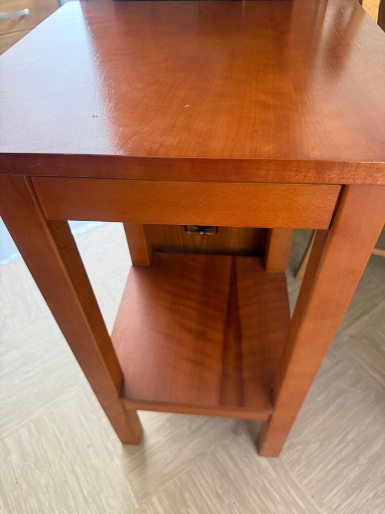 2 pieces of furniture solid wood and nice and shiny 