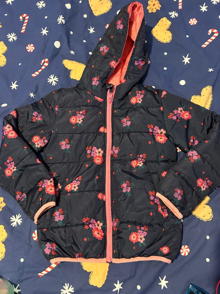 Girls coat 9-10 years 