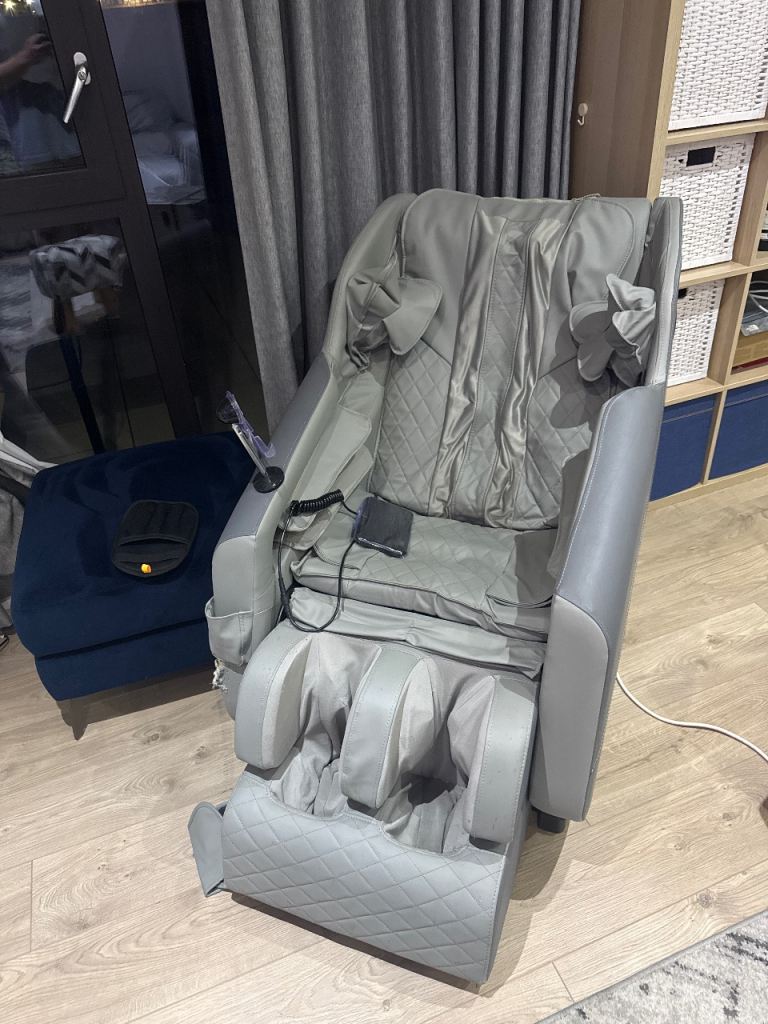 Massage Chair Available to Collect 