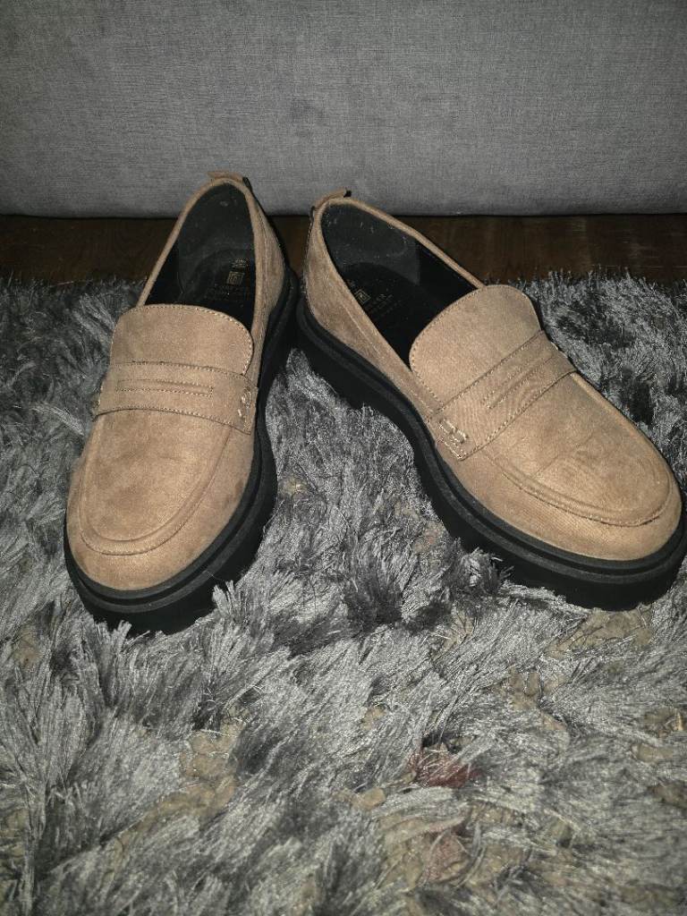 Women's Nude loafers 