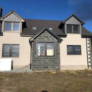 Large three bedroom farmhouse for rent 