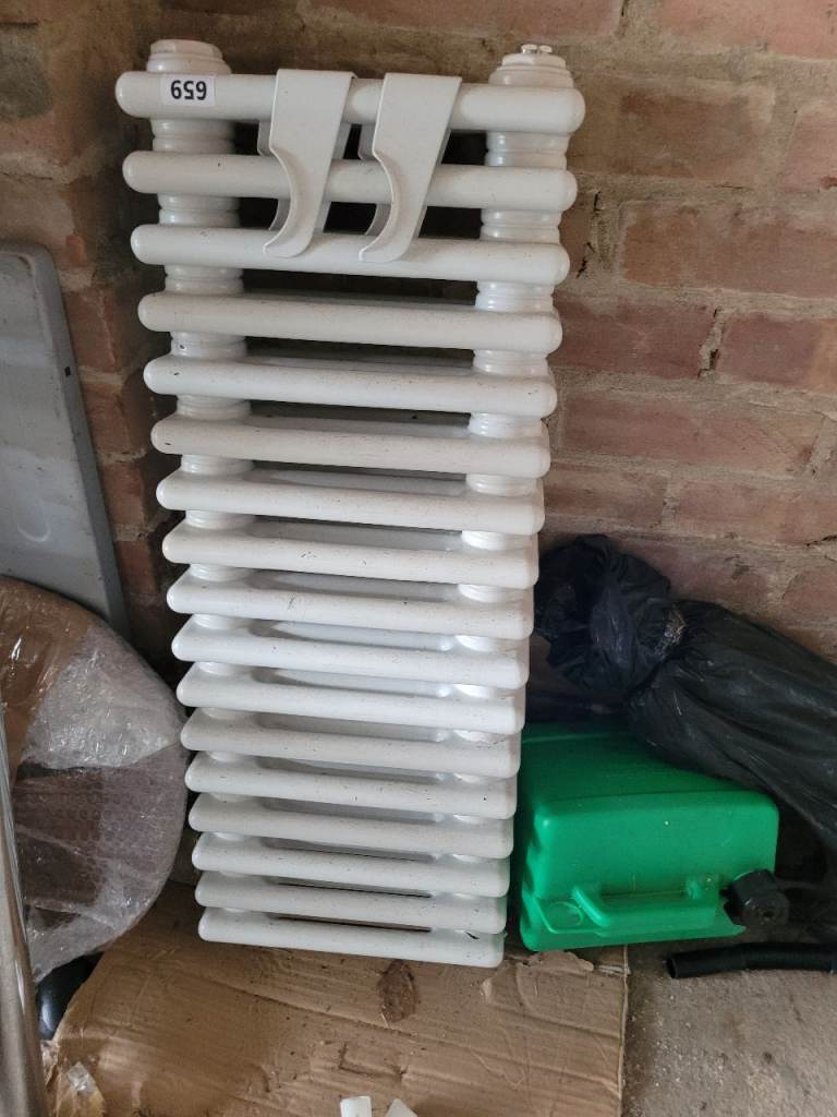 White Cast Iron Style Radiator – Good Condition