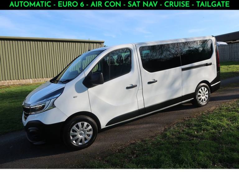 2020 Renault Trafic 2.0 dCi ENERGY 30 Business Minibus Double Cab 5dr Diesel EDC Auto LWB Euro  M...
