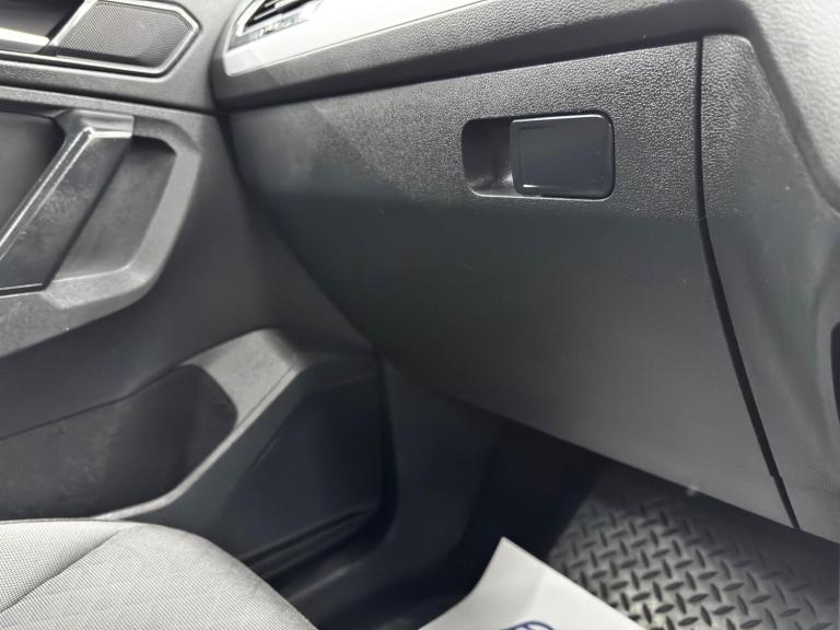 2016 Volkswagen Tiguan 2.0 TDi 150 SE Nav 5dr ESTATE DIESEL Manual