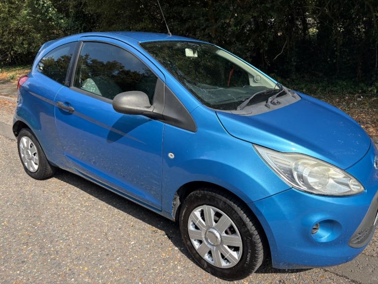 Ford, KA, Hatchback, 2010, Manual, 1242 (cc), 3 doors