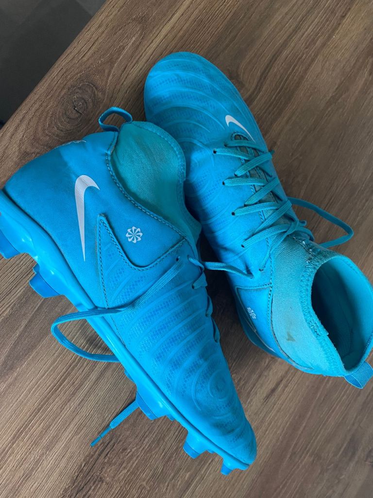 Nike football boots size 7