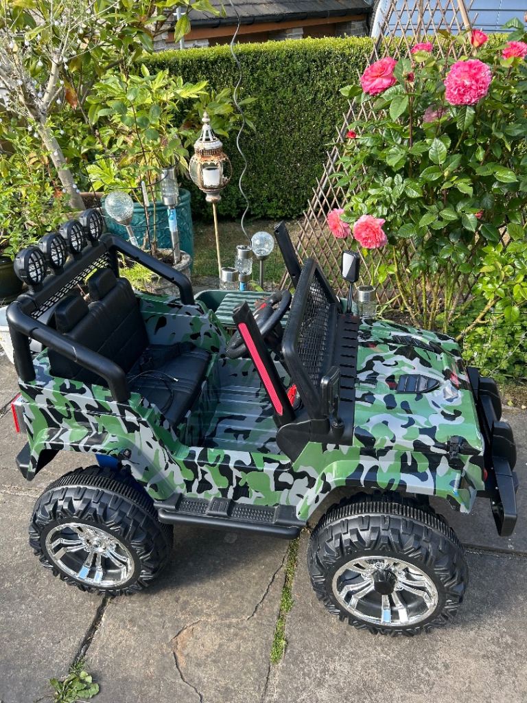 Childs Ride on Re-chargable Electric Jeep