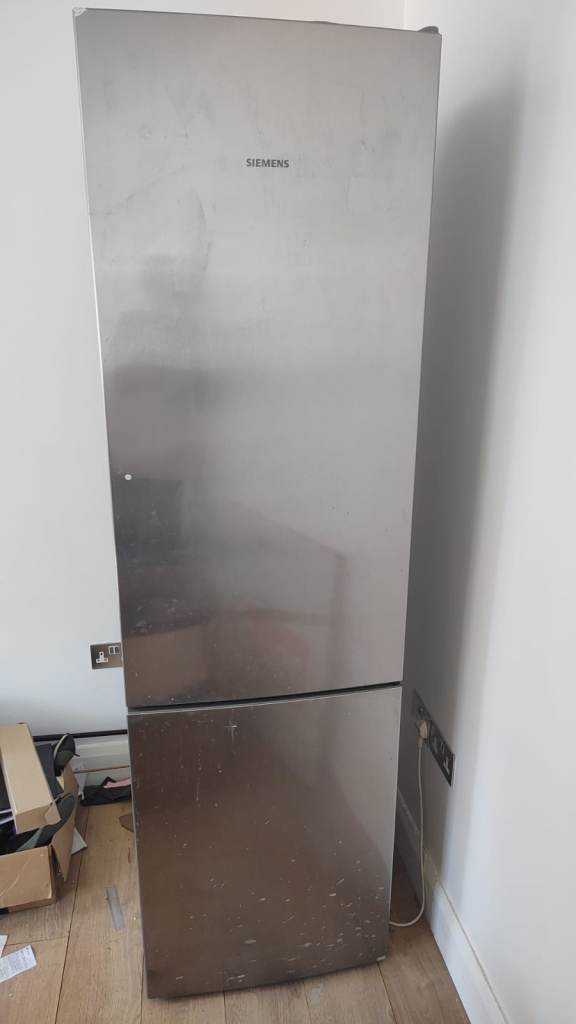 Siemens Silver Fridge Freezer – Good Working Order