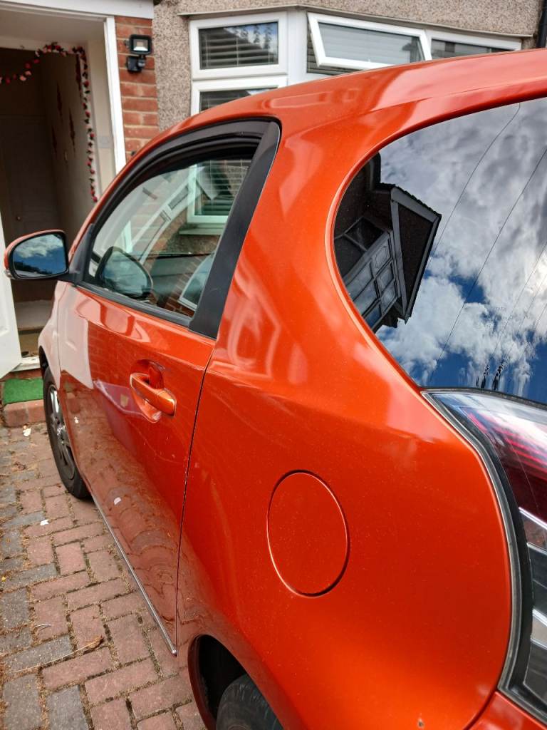 Toyota, IQ, Hatchback, 2011, Manual, 998 (cc), 3 doors
