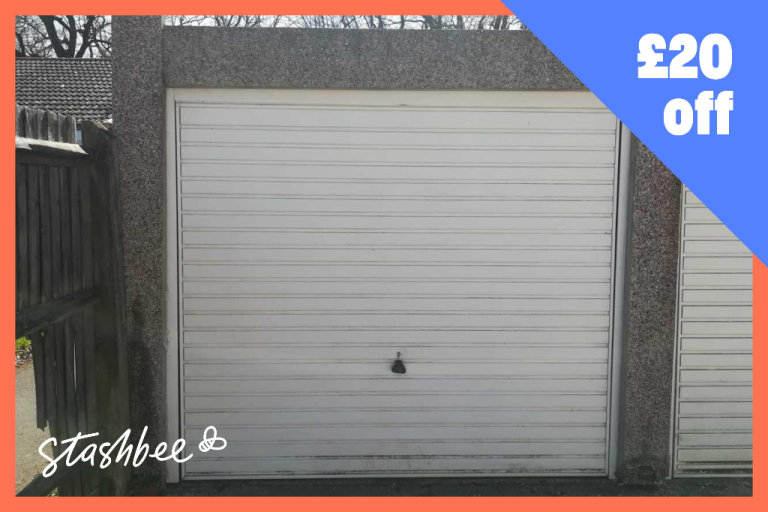Garage to rent in Woking (GU21) | Stashbee