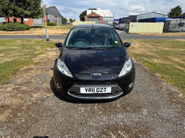 Ford, FIESTA, Hatchback, 2011, Manual, 1560 (cc), 5 doors