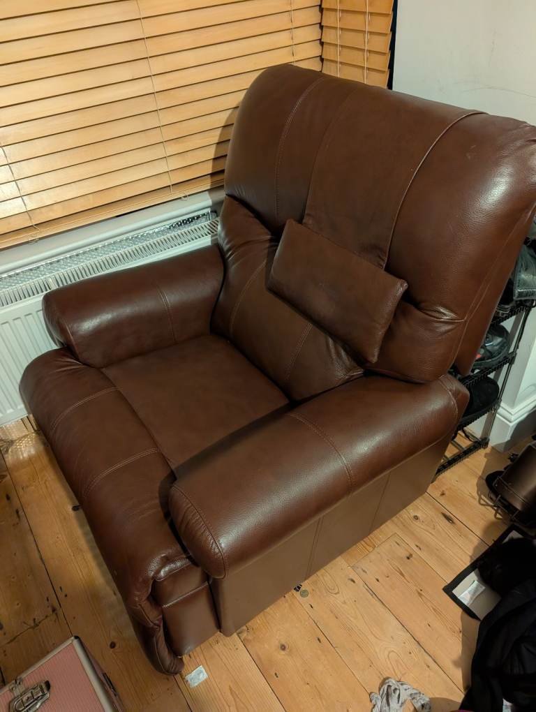 Reclining leather armchair electric 
