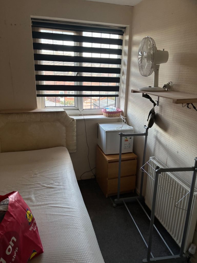 Room to rent 