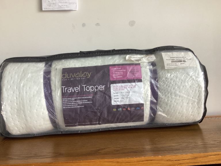 Duvulay travel topper