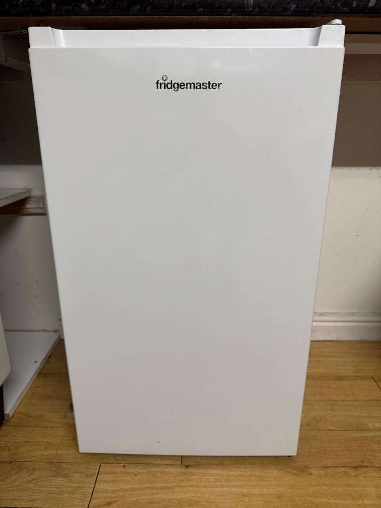 Mini Fridge – Good Condition – £150