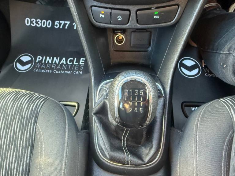 2014 Vauxhall Mokka 1.7 CDTi Exclusiv SUV 5dr Diesel Manual 2WD Euro 5 (s/s) (130 ps) HATCHBACK D...