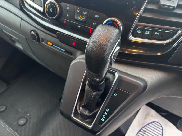 2020 Ford Transit Custom 2.0 300 EcoBlue Limited Crew Van Auto L1 H1 Euro 6 (s/s) 5dr (6 Seat) PA...