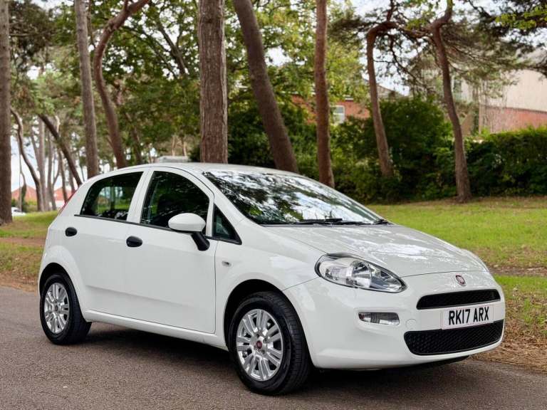 2017 Fiat Punto 1.2 Pop + Euro 6 5dr Hatchback Petrol Manual