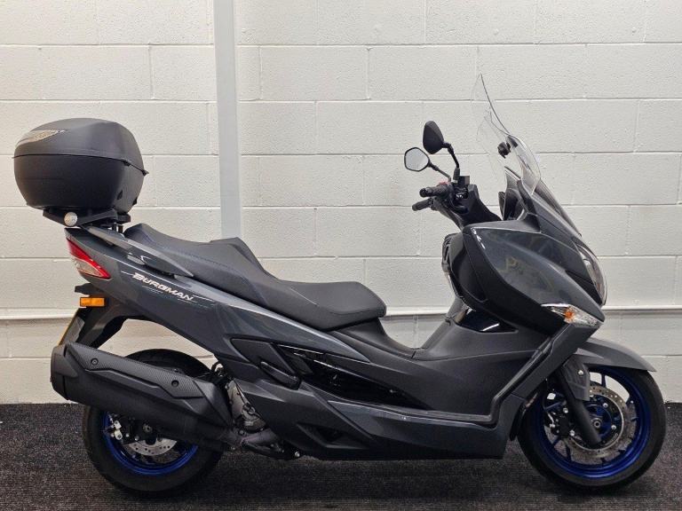 SUZUKI AN400 BURGMAN ABS ** Traction Control - 4382 miles - Top Box **