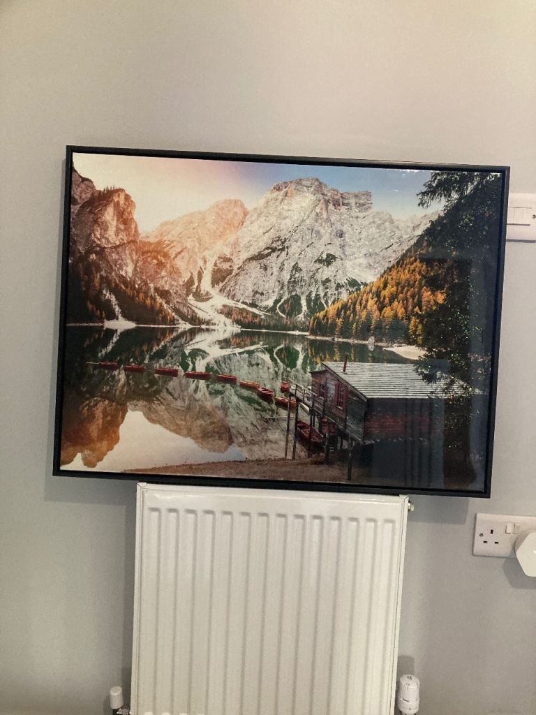 Large Mountain Lake Scene Wall Art Picture – Good Condition