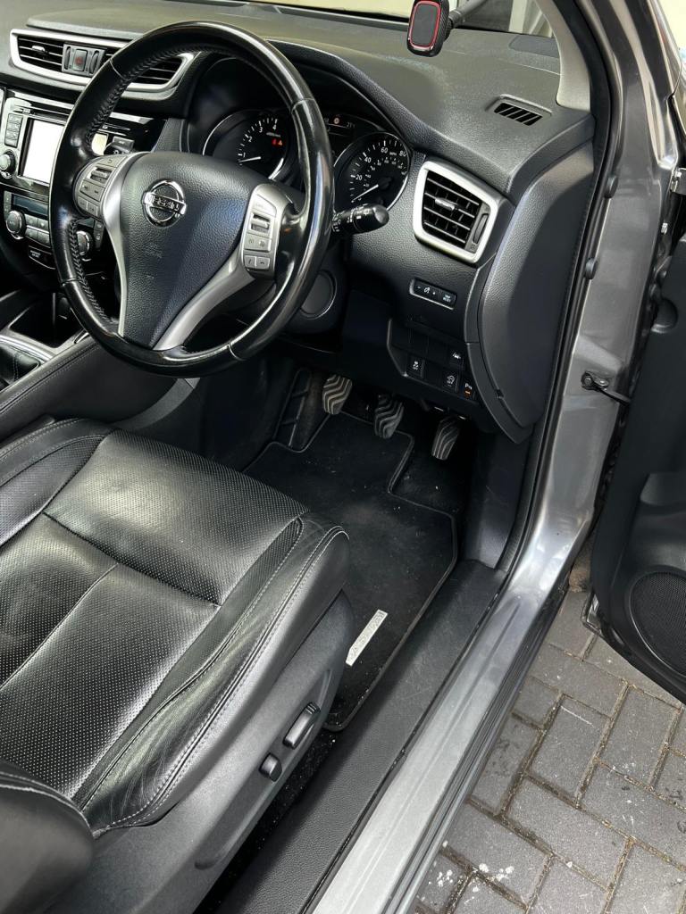 Nissan, QASHQAI, Hatchback, 2016, Manual, 1618 (cc), 5 doors