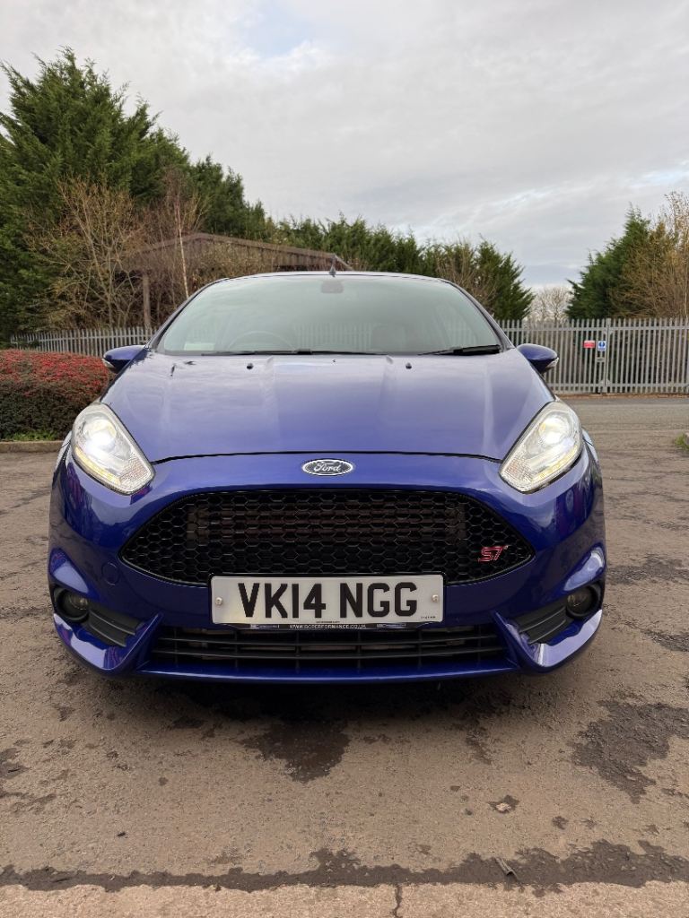 Ford, FIESTA, Hatchback, 2014, Manual, 1596 (cc), 3 doors