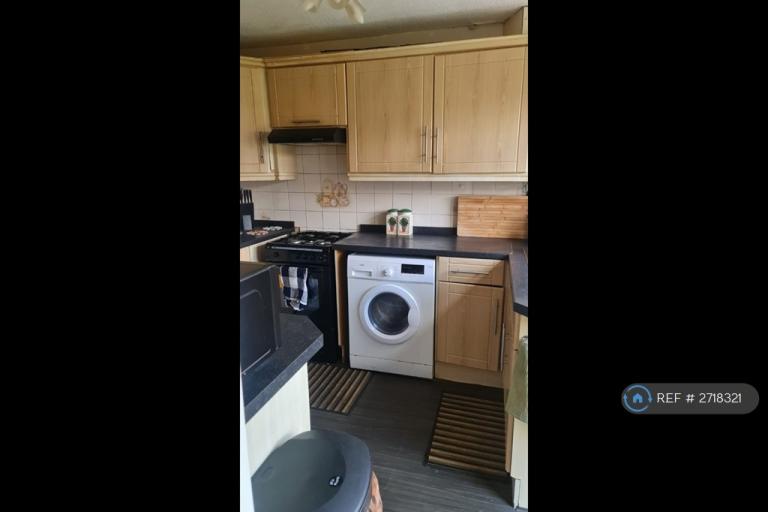 3 bedroom house in Bonington Road, Hornchurch, RM12 (3 bed) (#2718321)