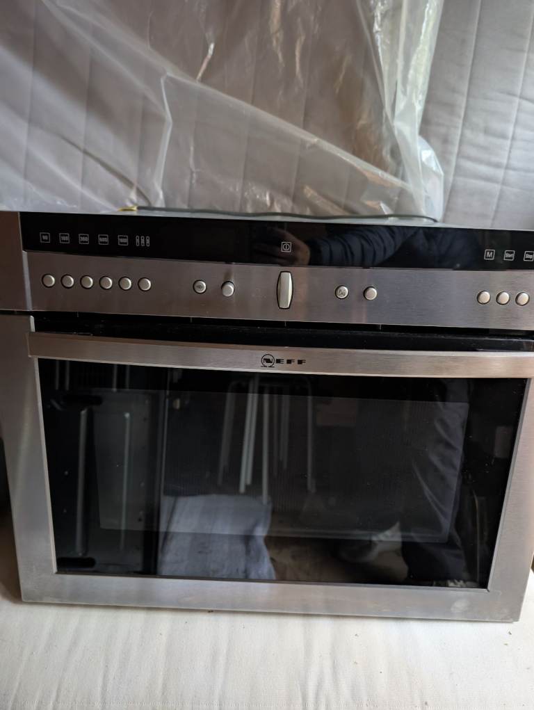 Neff Integrated oven and microwave 