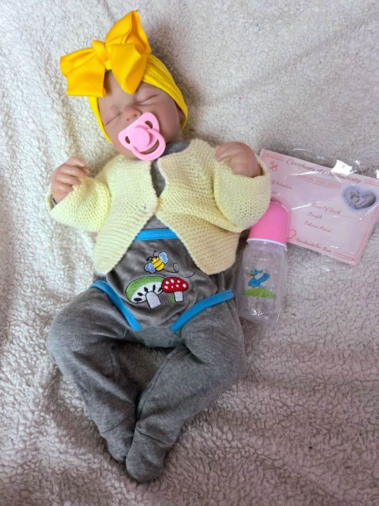 Yellow blue soft baby girl doll vinyl dolly toy newborn looks like a real baby 