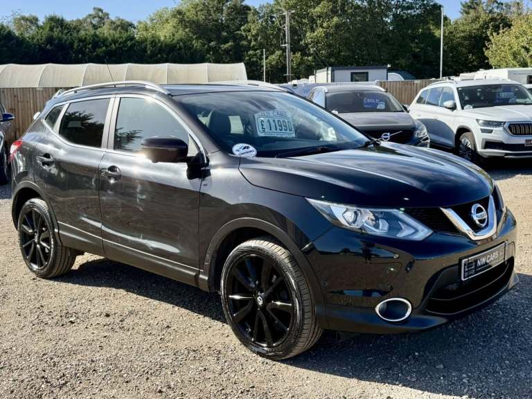 2016 Nissan Qashqai 1.6 dCi Tekna 5dr Xtronic HATCHBACK DIESEL Automatic