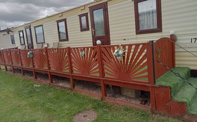Caravan to rent ingoldmells Skegness 