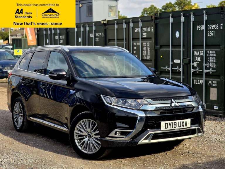 2019 Mitsubishi Outlander 2.4h TwinMotor 13.8kWh 4h SUV 5dr Petrol Plug-in Hybrid CVT 4WD Euro 6 ...