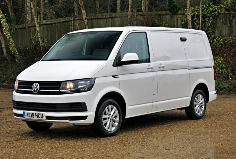 VOLKSWAGEN TRANSPORTER T6 AIRCON NAV TRENDLINE T28 SWB TAILGATE White Manual Di