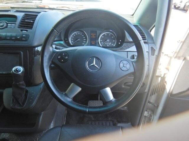 2011 Mercedes-Benz V-Class 2011 V350 AUTOMATIC * FULL LEATHER INTERIOR * LOW MILEAGE * TOP GRADE ...