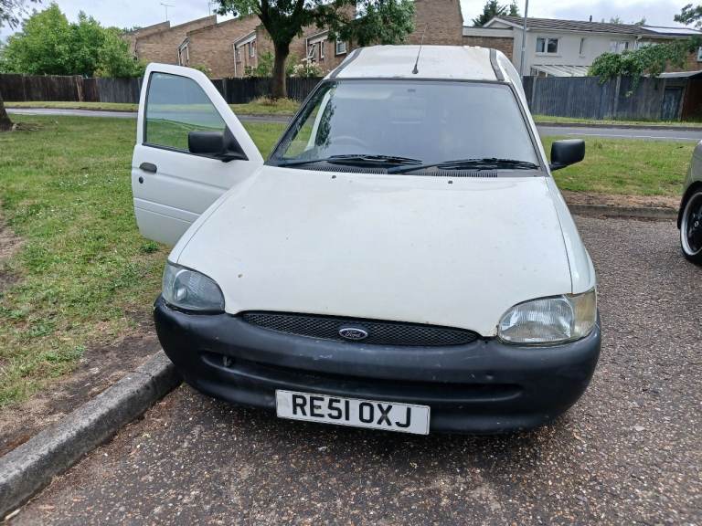 Ford, ESCORT, Car Derived Van, 2001, Manual, 1753 (cc)