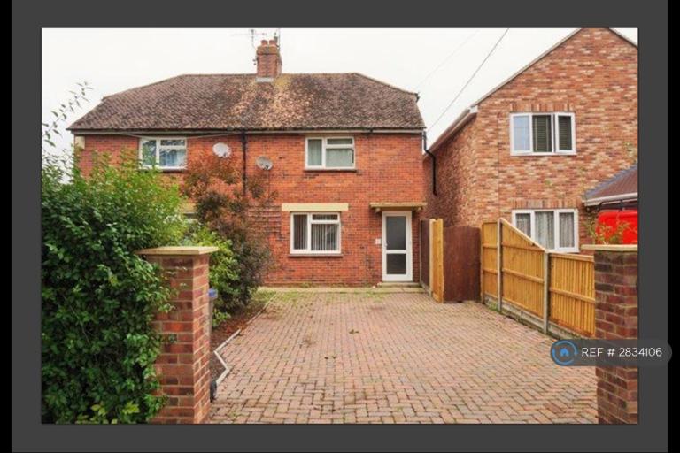 2 bedroom house in Chestnut Avenue, Canterbury, CT2 (2 bed) (#2834106)