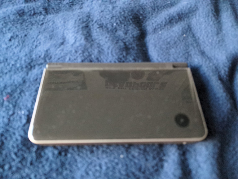 Nintendo dsi XL console 