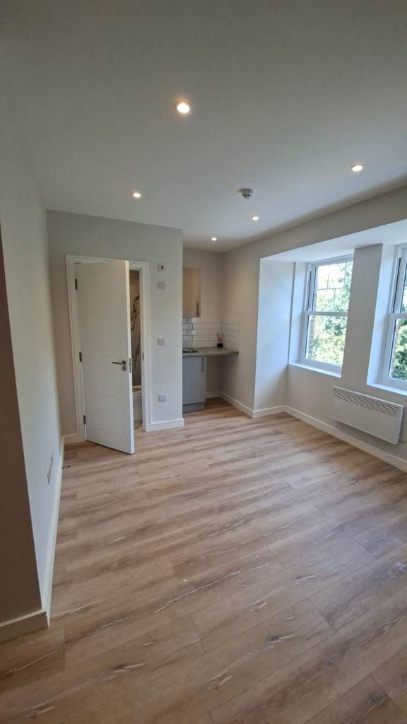 Studio flat to Let in Haringey, No deposit, Dss welcome