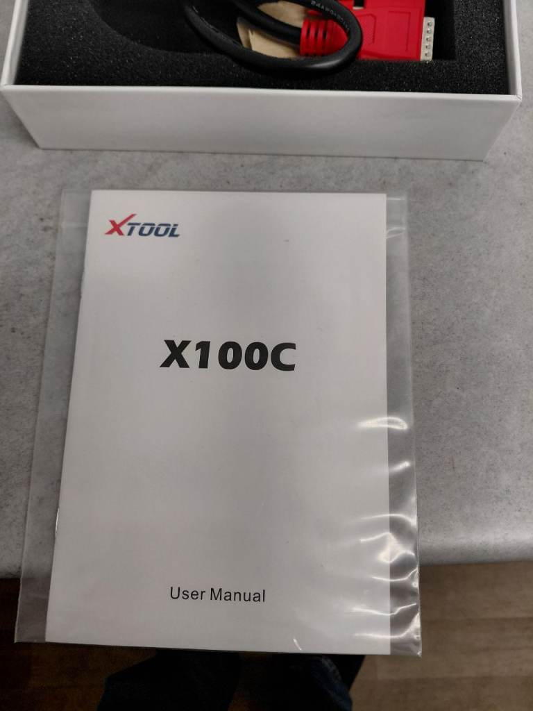 XTOOL X100C Intelligent key Programmer 🔑 