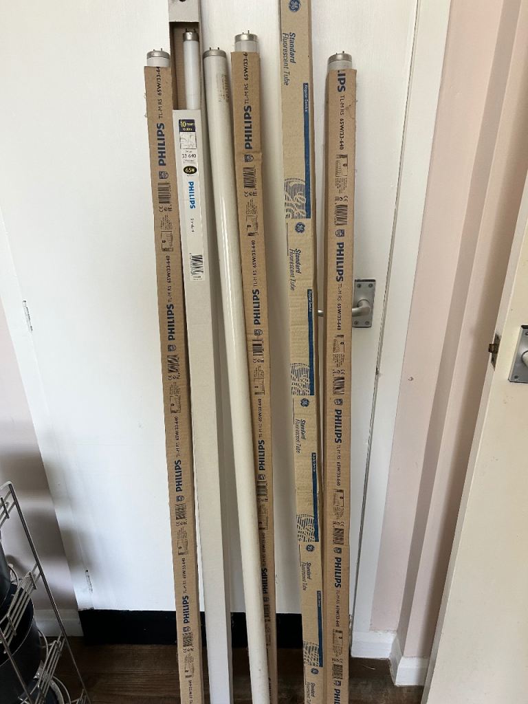 New Philips Fluorescent Light Tubes – Various Sizes