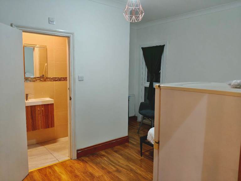 Double room for rent