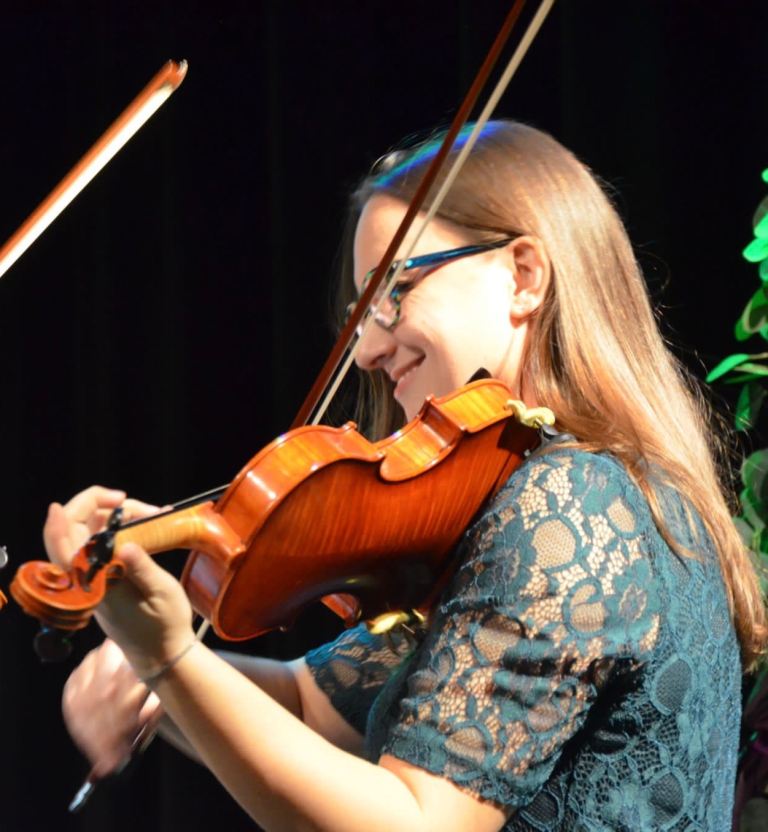 Violin, Viola and Music Theory lessons (Erith) - Online and in-person available 