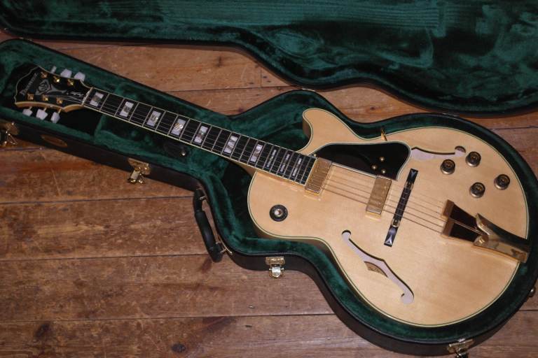 2013 Ibanez George Benson Signature GB10-NT semi acoustic made in Japan.