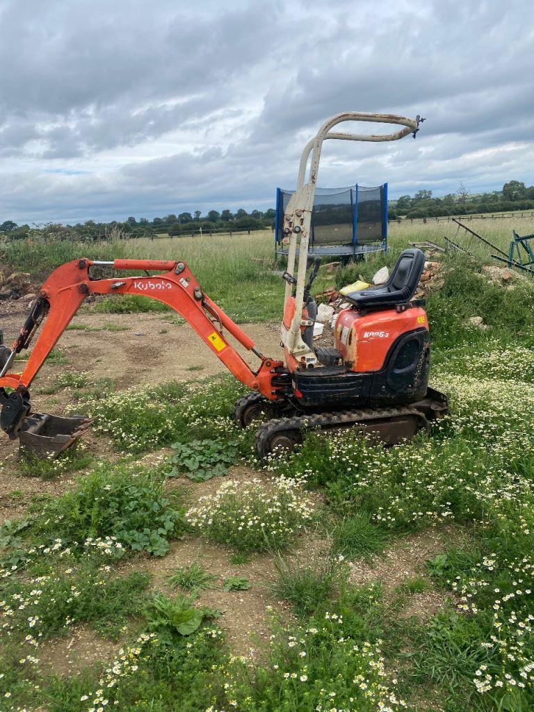 Kubota k008 micro digger